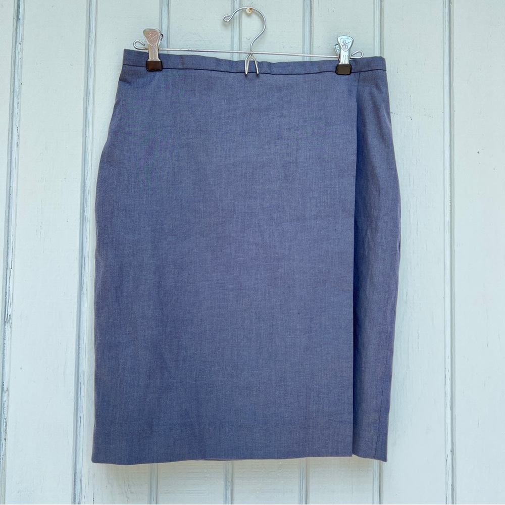 Ann Taylor: Petite Denim Colored Pencil Skirt. Size 6P.